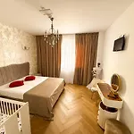 Targ Paste - Dormitor Dublu Cu Baie Privata * Craiova
