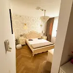 Targ Paste - Dormitor Dublu Cu Baie Privata Lejlighed Craiova