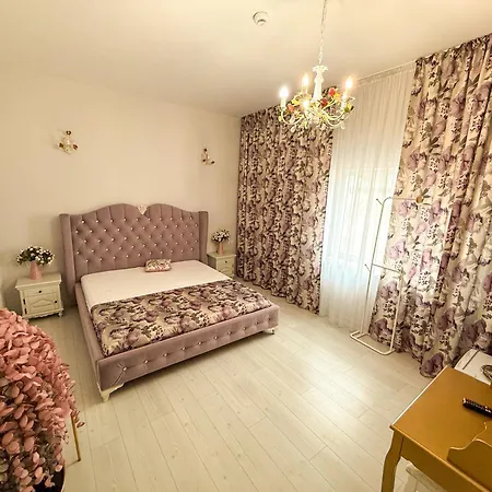 Apartamento Târg Paște - Dormitor Dublu Cu Baie Privata Craiova