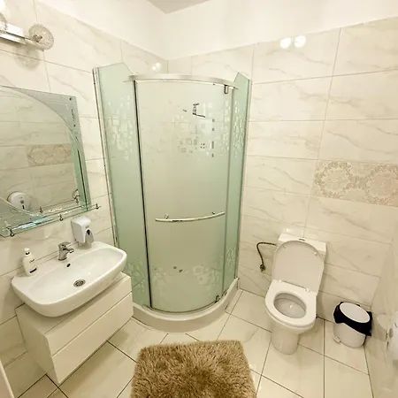 Cozy Christmas Bedroom - Dormitor Dublu Cu Baie Privata Apartment