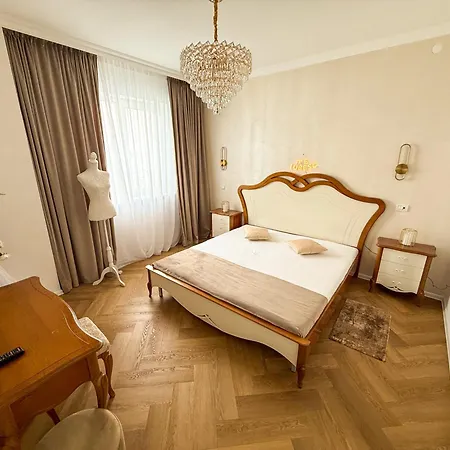 Târg Paște - Dormitor Dublu Cu Baie Privata Apartamento *