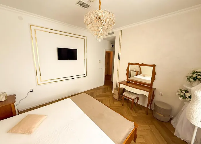 Targ Paste - Dormitor Dublu Cu Baie Privata Lejlighed