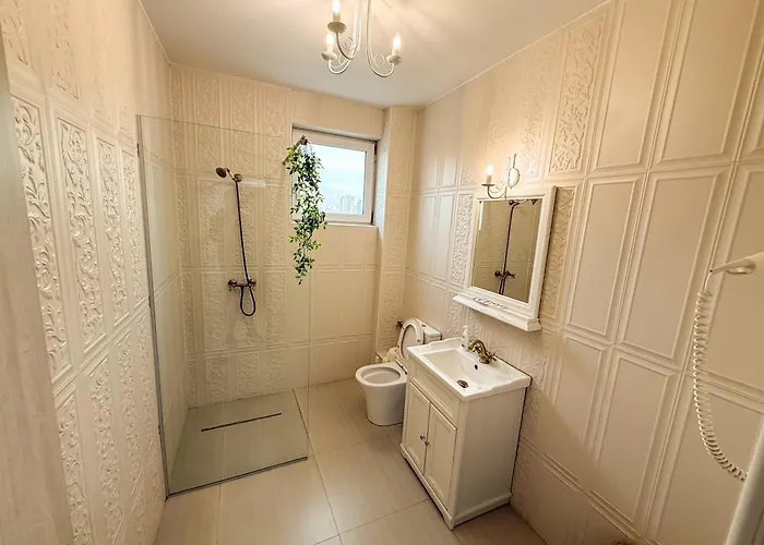 Appartement Cozy Christmas Bedroom - Dormitor Dublu Cu Baie Privata