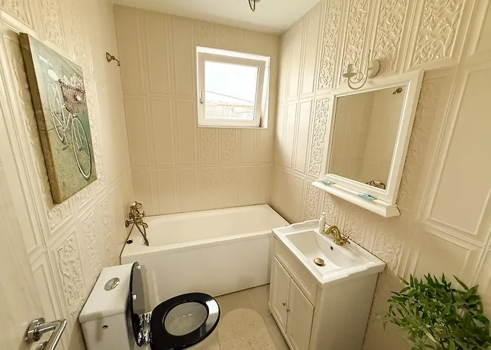 Appartement Cozy Christmas Bedroom - Dormitor Dublu Cu Baie Privata Craiova