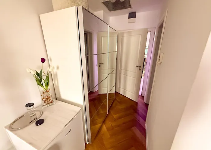 Lejlighed Targ Paste - Dormitor Dublu Cu Baie Privata Craiova