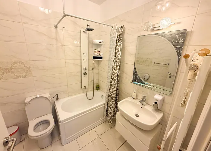 Targ Paste - Dormitor Dublu Cu Baie Privata * Craiova