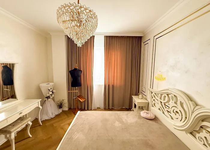 Cozy Christmas Bedroom - Dormitor Dublu Cu Baie Privata *