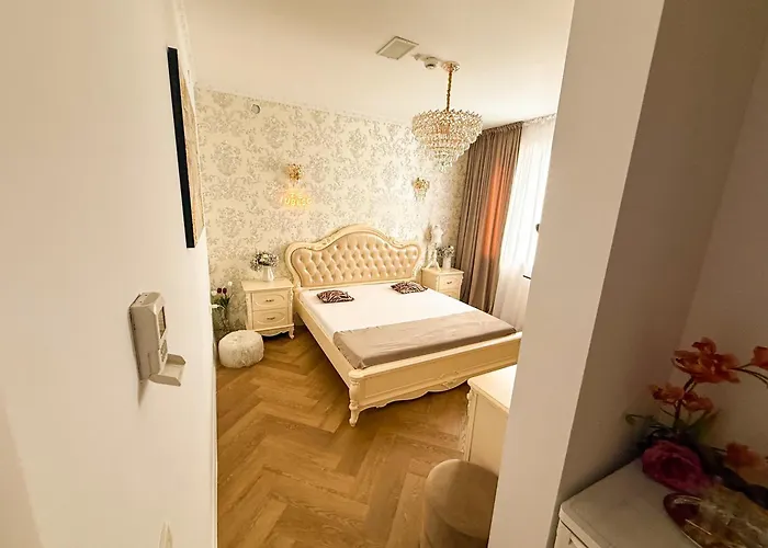 Cozy Christmas Bedroom - Dormitor Dublu Cu Baie Privata Craiova